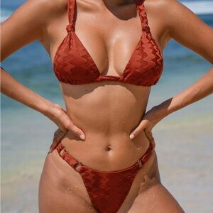 NWT BERLOOK Caramel Rust Red Textured Knot Triangle Bikini Set - Top & Bottom